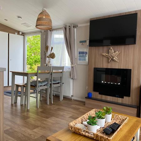Cosy, Coastal Themed Holiday Home, Rockley Park, Poole, Dorset מראה חיצוני תמונה