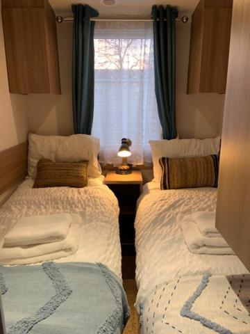 Cosy, Coastal Themed Holiday Home, Rockley Park, Poole, Dorset מראה חיצוני תמונה