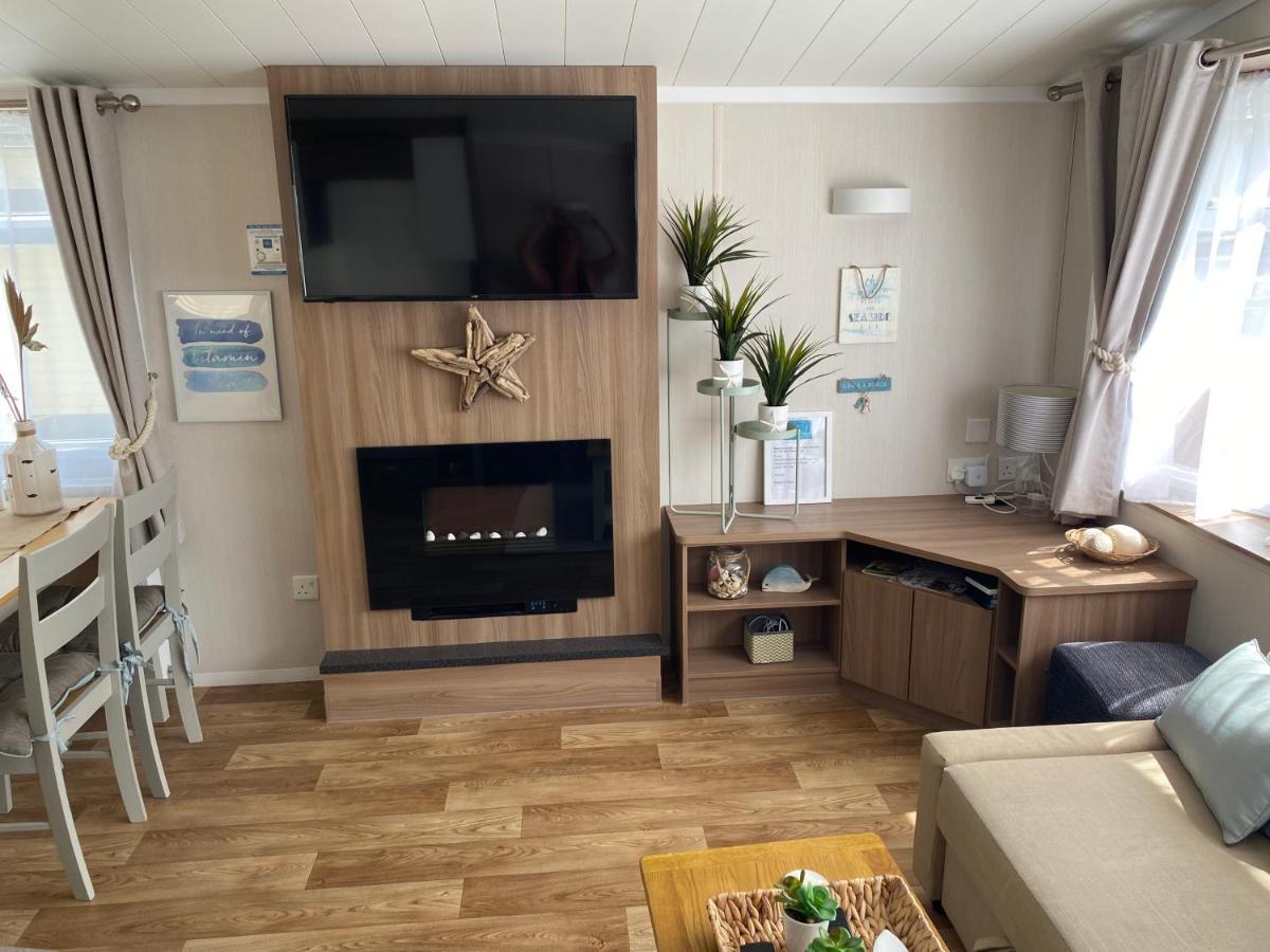 Cosy, Coastal Themed Holiday Home, Rockley Park, Poole, Dorset מראה חיצוני תמונה
