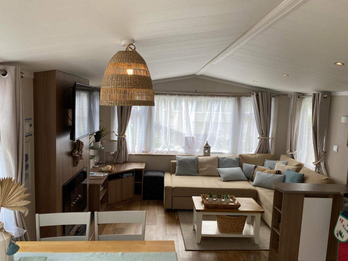 Cosy, Coastal Themed Holiday Home, Rockley Park, Poole, Dorset מראה חיצוני תמונה